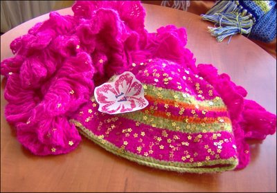 bebek cocuk sapkasi modeli pembe renkler pullu simli yildiz cicek desenli