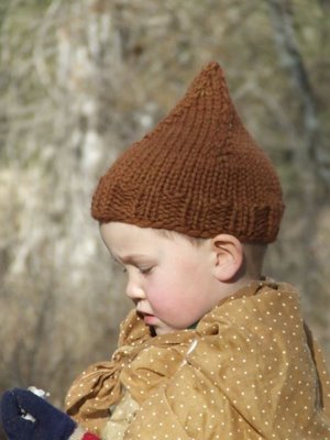 cok tatli bebek erkek cocuk bere sapka modeli örgü ornegi modeli