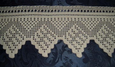 Beyaz kenar uç danteli