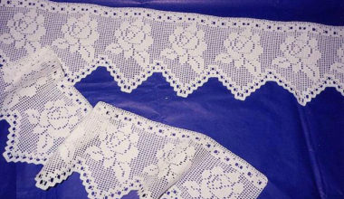 Beyaz çiçekli kenar danteli